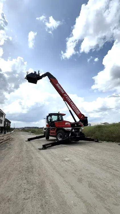 Çorlu'da operatörlü telehandler ile malzeme taşıma