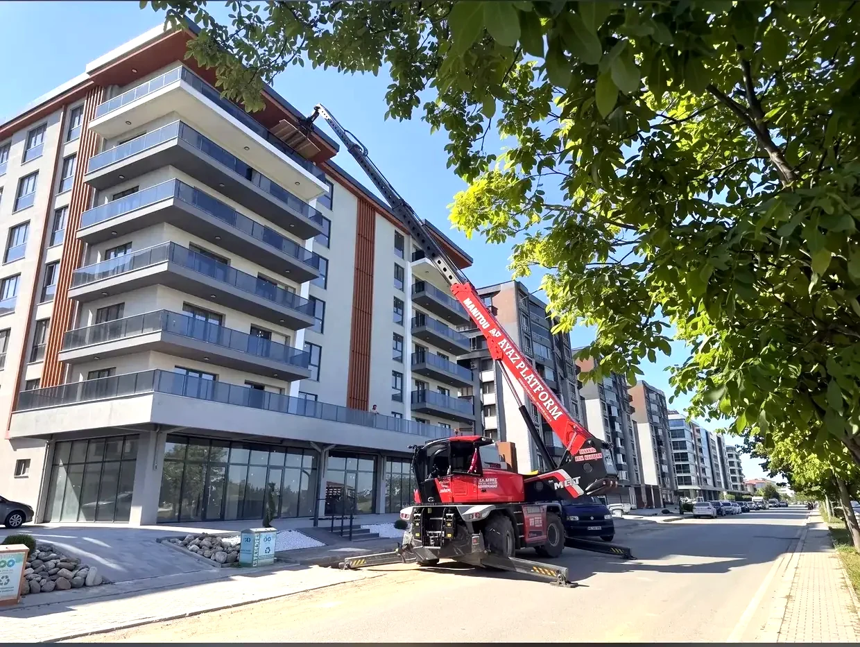 Manitou MRT 26-60 döner teleskopik yükleyici