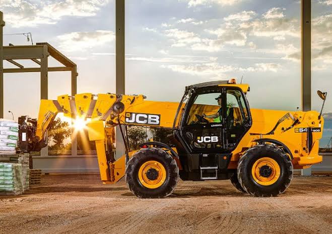 �orlu Kiral�k Teleskopik Y�kleyici